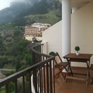 https://at-en-la-iruela.es-andalucia.com